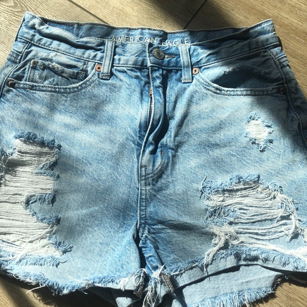 American Eagle Outfitters Light Blue Ripped Jean Shorts size 2 can bundle